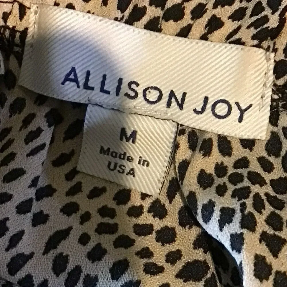 Evereve Allison Joy Cheetah Print Collarless Longsleeve Blouse Size M - Picture 5 of 6